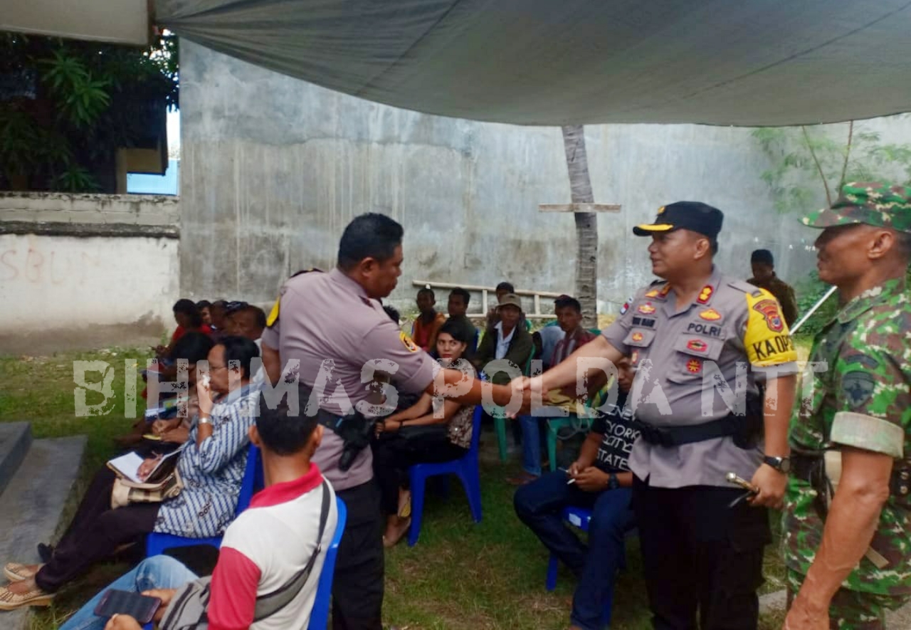 Kapolres Sumba Timur Melakukan Pengecekan Pengamanan Pleno Rekapitulasi Perhitungan Suara Tingkat PPK