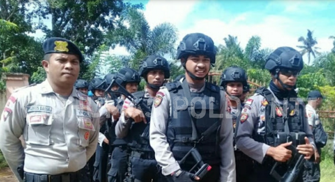 Tingkatkan Pengamanan Tahap Pleno Penghitungan Suara Pemilu 2019 Tingkat PPK, Polres Sumba Barat Bentuk Peleton Siaga