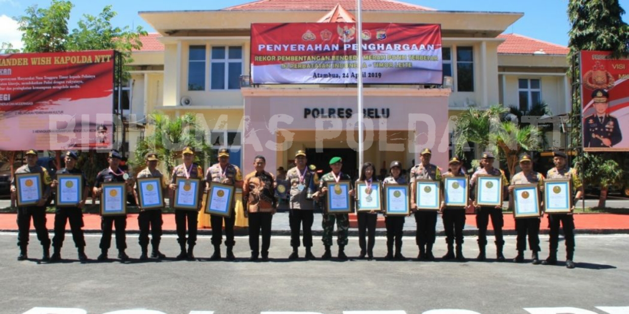 Polres Belu Pecahkan Rekor Dunia Pembentangan Bendera Merah Mutih Raksasa di Tapal Batas RI-RDTL