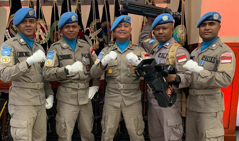 Terbaik, Lima Orang Personel Polda NTT Dianugerahi Penghargaan