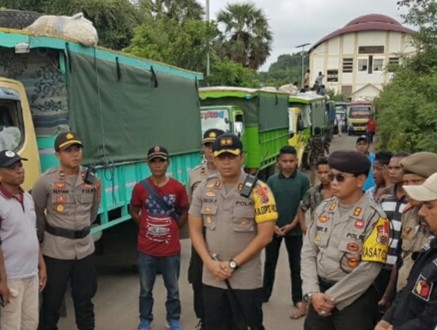 Kapolres Mabar Ikut Lepas Penyaluran Logistik Pemilu 2019