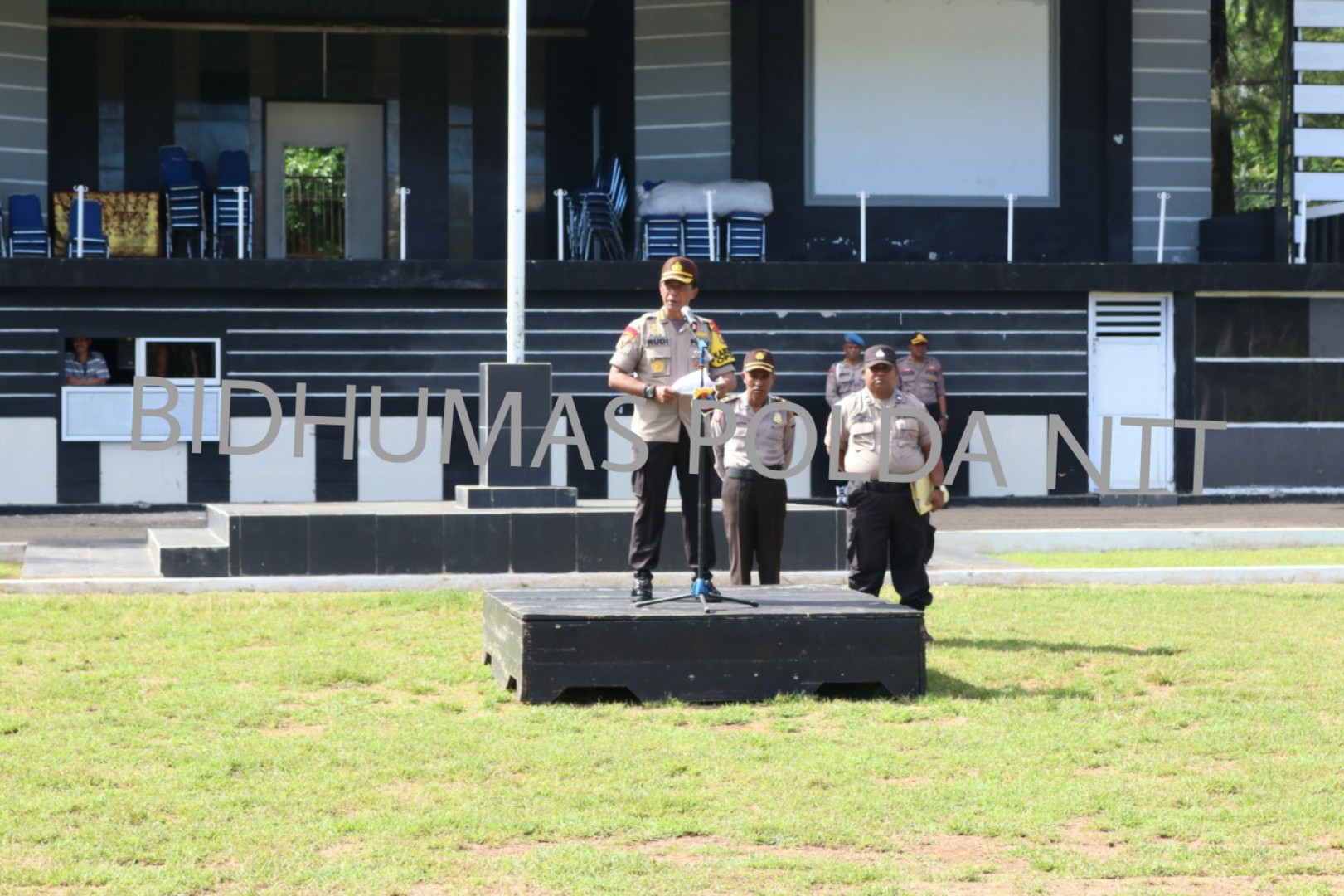 Karo Ops Polda NTT Pimpin Apel Pengecekan Kesiapan Personel BKO Pengamanan TPS Pemilu 2019