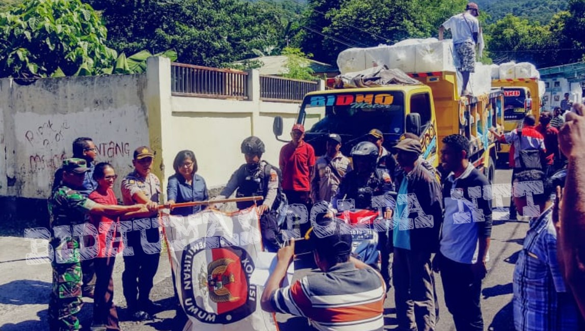 Kapolres Alor Cek Pergeseran Logistik Pemilu 2019 di Gudang Logistik KPU Alor