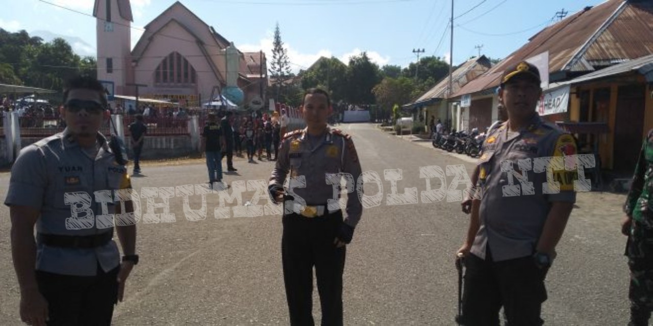 Jalannya Prosesi Jalan Salib, Polres Ende Lakukan Pengamanan dan Pengawalan