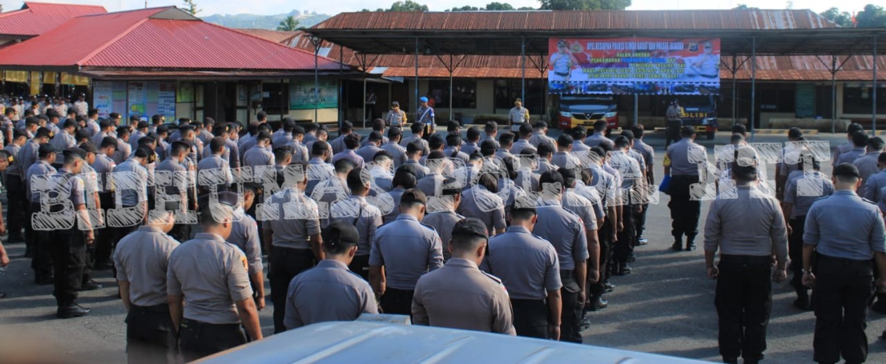 Jelang Pemilu 2019, Kapolres Sumba Barat Pimpin Apel Pengecekan Kesiapan Personel