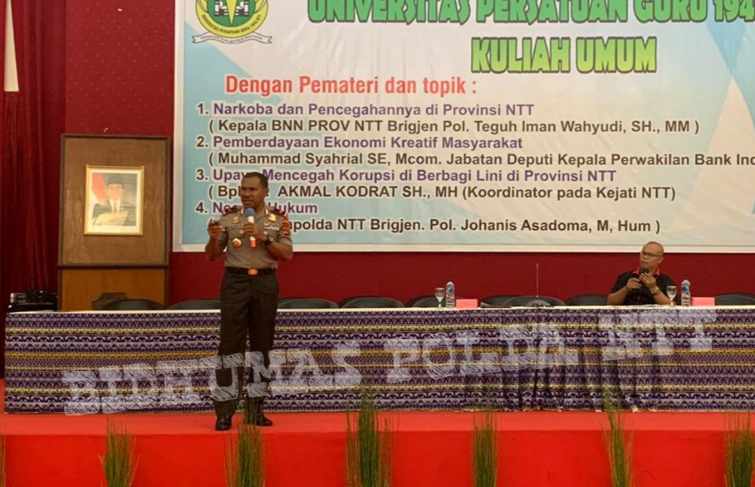 Wakapolda NTT Beri Kuliah Umum Pada Mahasiswa UPG 1945