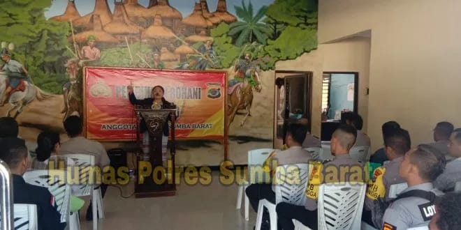 Pencerahan Iman Anggota Polres Sumba Barat