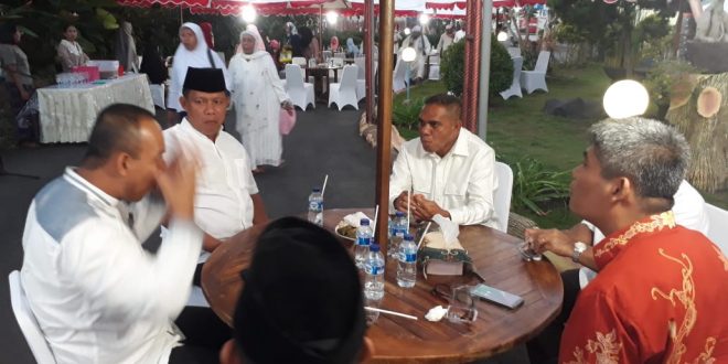 KAPOLRES FLOTIM HADIRI BUKA PUASA BERSAMA PEMDA FLOTIM, TOKOH AGAMA DAN TOKOH MASYARAKAT