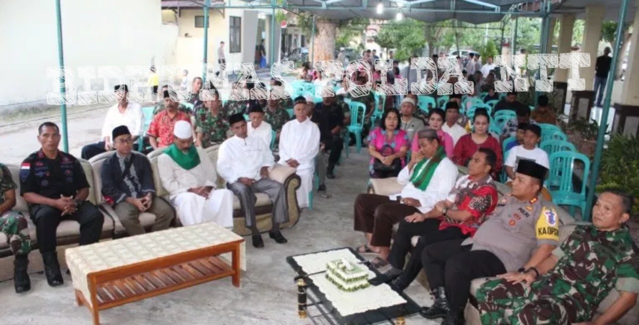 Wujudkan Sinergitas Polri-TNI, Personel Polres Sumba Timur dan Kodim 1601 Sumba Timur Gelar Buka Puasa Bersama