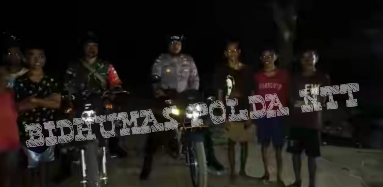 Cipta Situasi Kondusif, Personel Bhabinkamtibmas Desa Usapinonot Gelar Patroli Malam