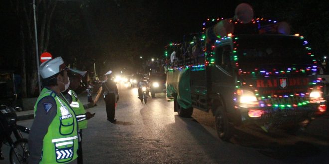 Jamin Situasi Kondusif, Polres Belu Kawal dan Amankan Pawai Malam Takbiran Sambut Idul Fitri 1440 H