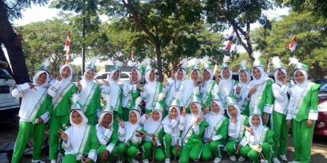 Drumband MAN Mbay Ramaikan Upacara HUT Bhayangkara ke-73