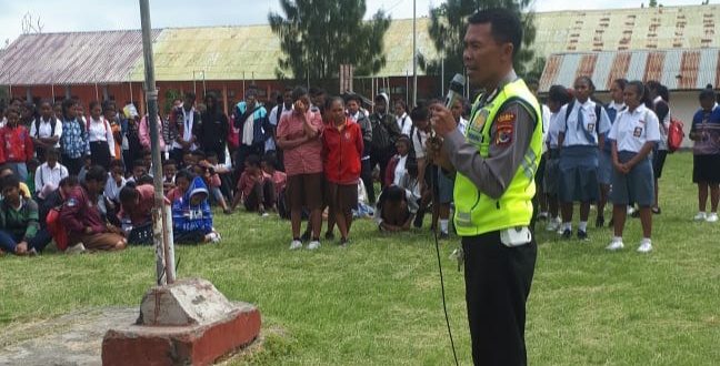 Selamatkan Anak-anak Dari Kecelakaan, Pakaikan Helm Sekarang Juga