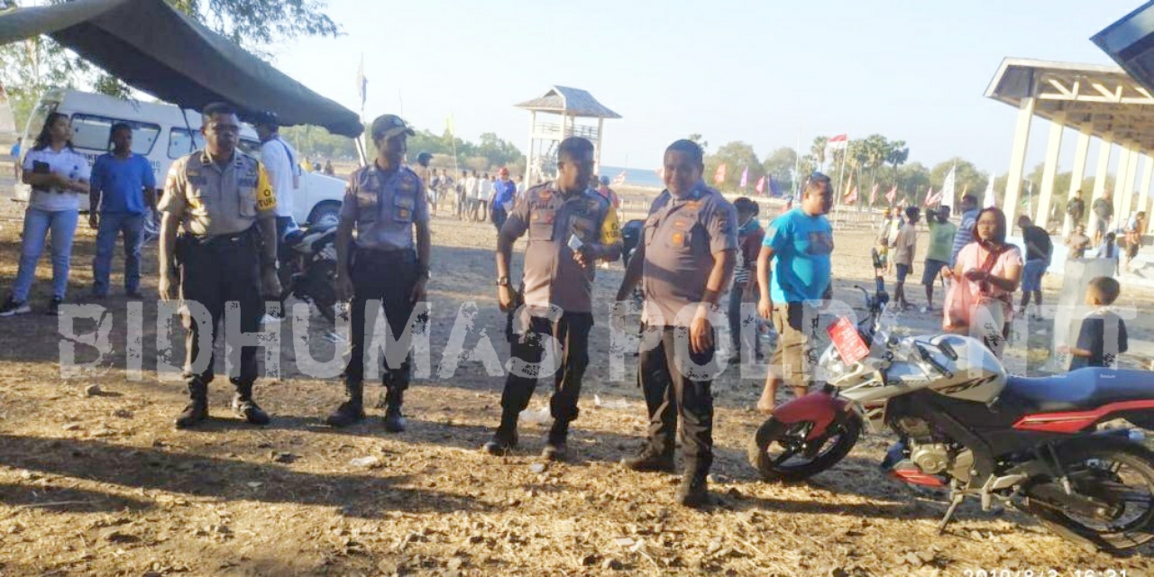 Personel Gabungan Polsek Insana Utara dan Polsek Biboki Anleu Lakukan Pengamanan Kejuaraan Pacuan Kuda di Tanjung Bastian