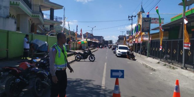 Berikan Rasa Aman, Polres Ngada Lakukan Pengamanan Sholat Jum’at