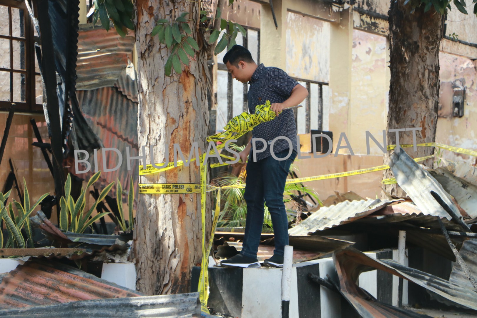 Berhasil Ungkap Penyebab Kebakaran Gedung Logistik Polda NTT, Penyidik Polres Kupang Kota Lepas Police Line