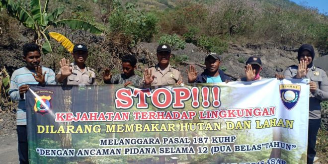 Melalui Spanduk, Sat Binmas Polres Ende Ajak Warga Cegah Kebakaran Hutan dan Lahan