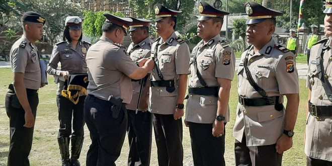 Polres Sumba Timur Gelar Sertijab Pejabat Utama dan Kapolsek