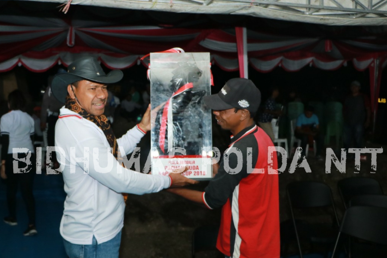 Wakapolda NTT Tutup Kejuaraan Pacuan Kuda Kapolda Cup 2019