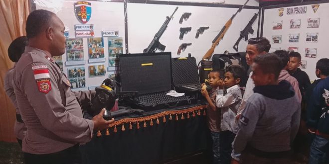 Buka Stand Pameran, Polres TTU Pamerkan Beragam Peralatan Senjata