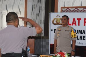 Kapolres kupang buka latihan pra operasi bina kusuma turangga 2019