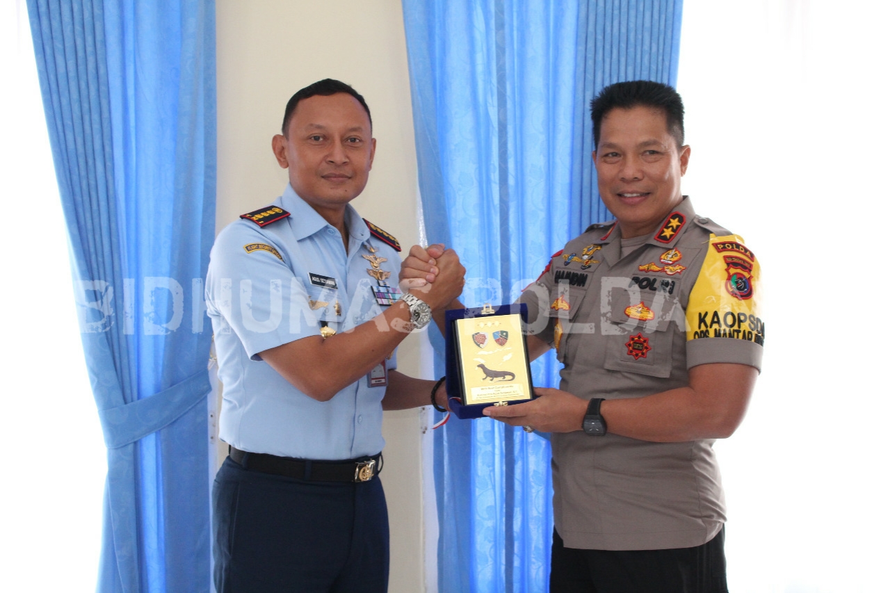 Kapolda NTT Berkunjung ke Lanud El Tari Kupang