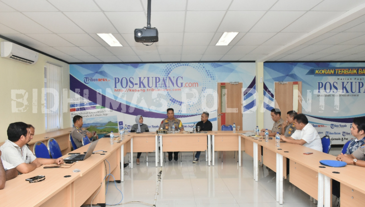 Kapolda NTT Kunjungi Kantor Harian Umum Pos Kupang