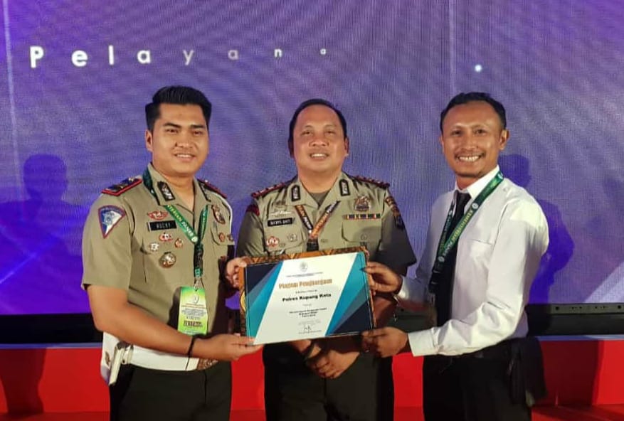 Polres Kupang Kota Raih Penghargaan Bidang Pelayanan Publik