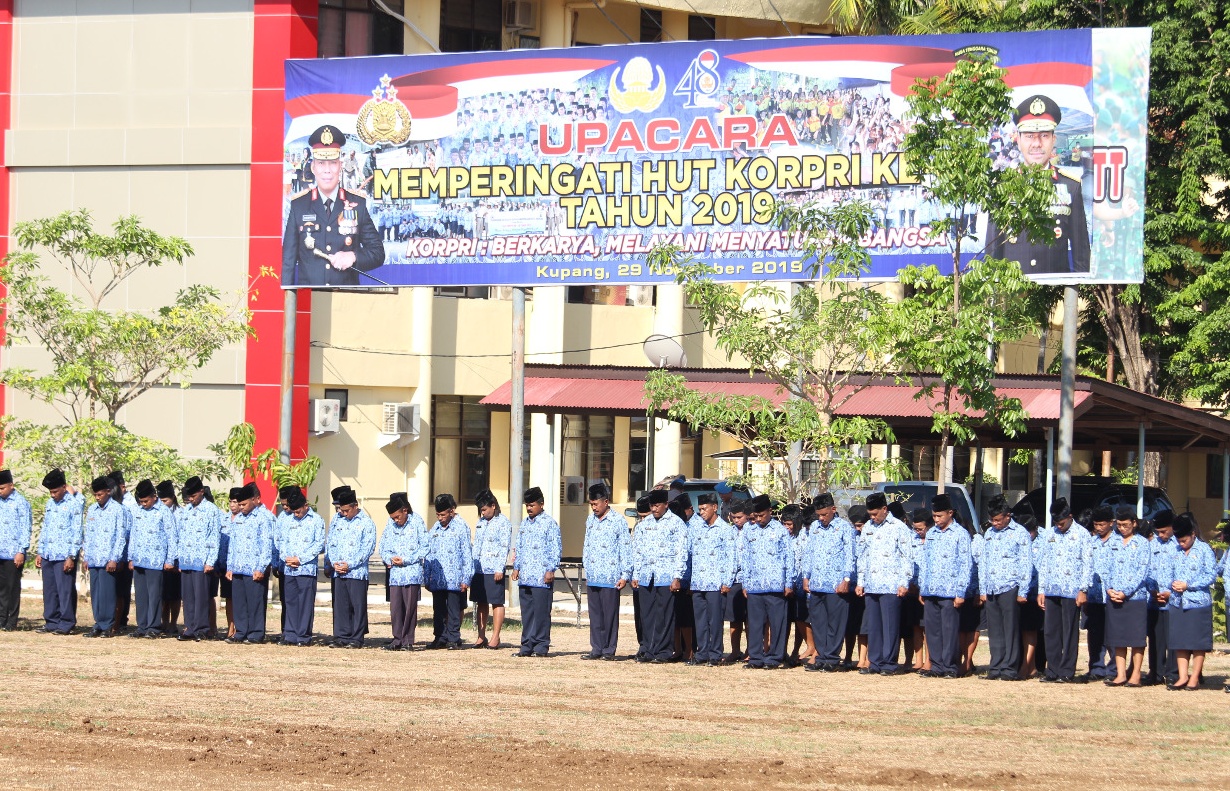 ASN Lingkup Polda NTT Gelar Upacara Peringatan HUT Korpri ke-48 Tahun 2019