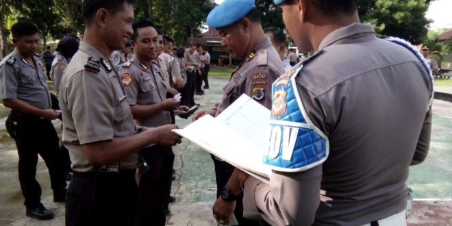 Propam Polres Mabar Gelar Pemeriksaan Rutin Kelengkapan Data Diri Personel