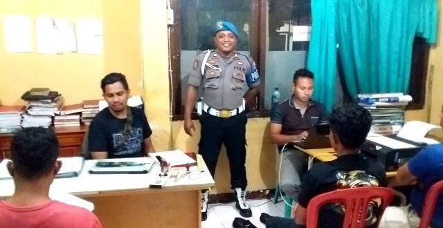 Pastikan Kehadiran Personel, Propam Polres Flotim Lakukan Sidak