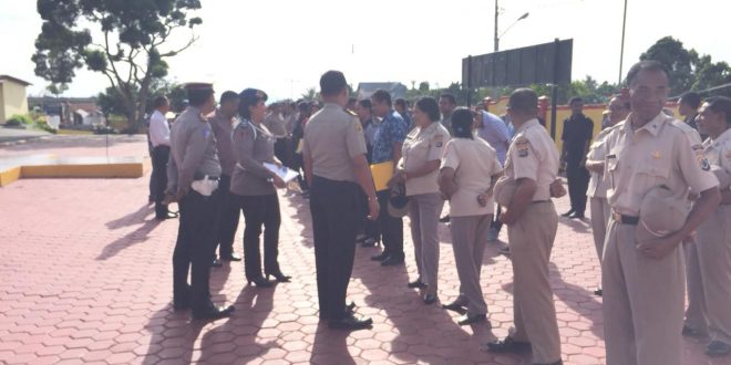 Propam Polres TTS Laksnakan Pemeriksaan Sikap Tampang Personil Polres TTS