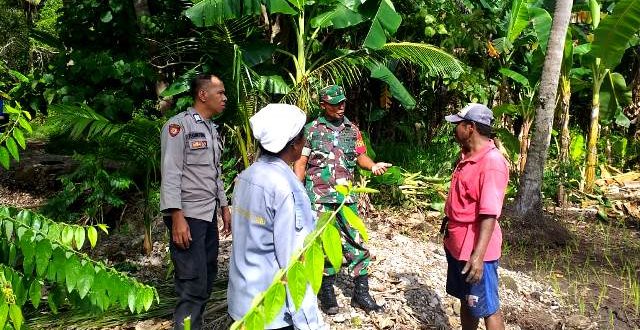 Bersinergi Bersama Bhabinkamtibmas dan Babinsa Giatkan Sambang Bareng Demi Jaga Kamtibmas di Desa Binaannya