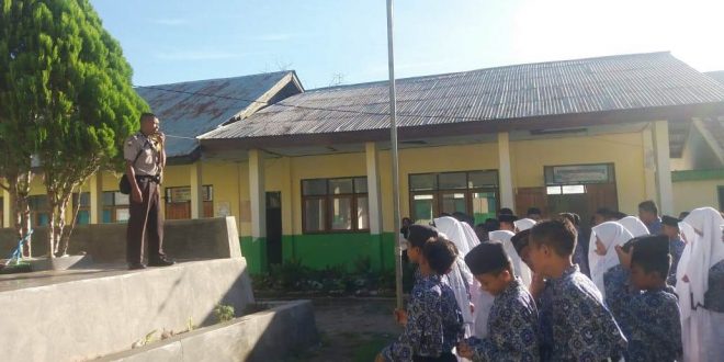 Antisipasi Penyalahgunaan Medsos, Bhabinkamtibmas Beri Penyuluhan Kepada Pelajar