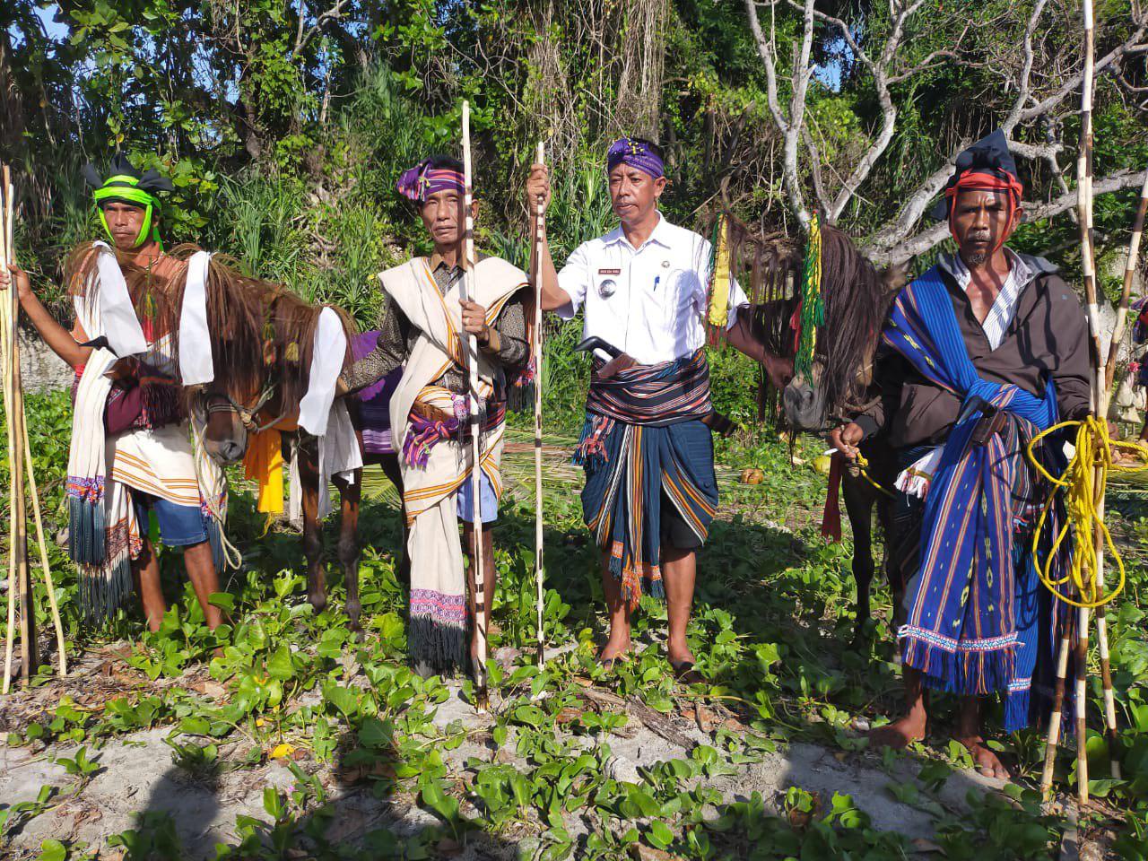 Mencuri Perhatian Wisatawan | Gelaran Ritual Adat 'Liomadongara' Jelang 'Pesta Budaya Pasola Lamboya 2020