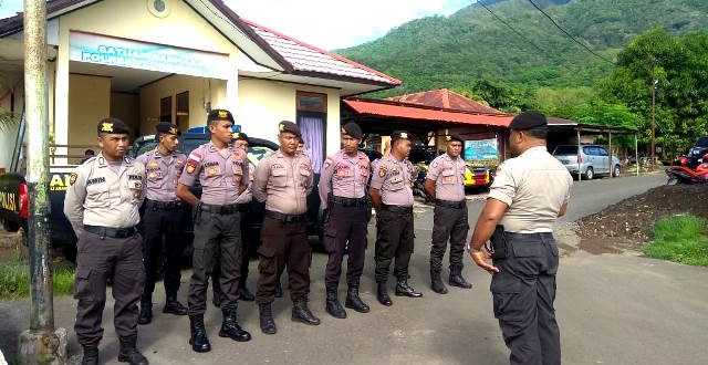 Ciptkan Sitkamtibmas, Satsabhara Polres Flotim Lakukan Patroli Dialogis