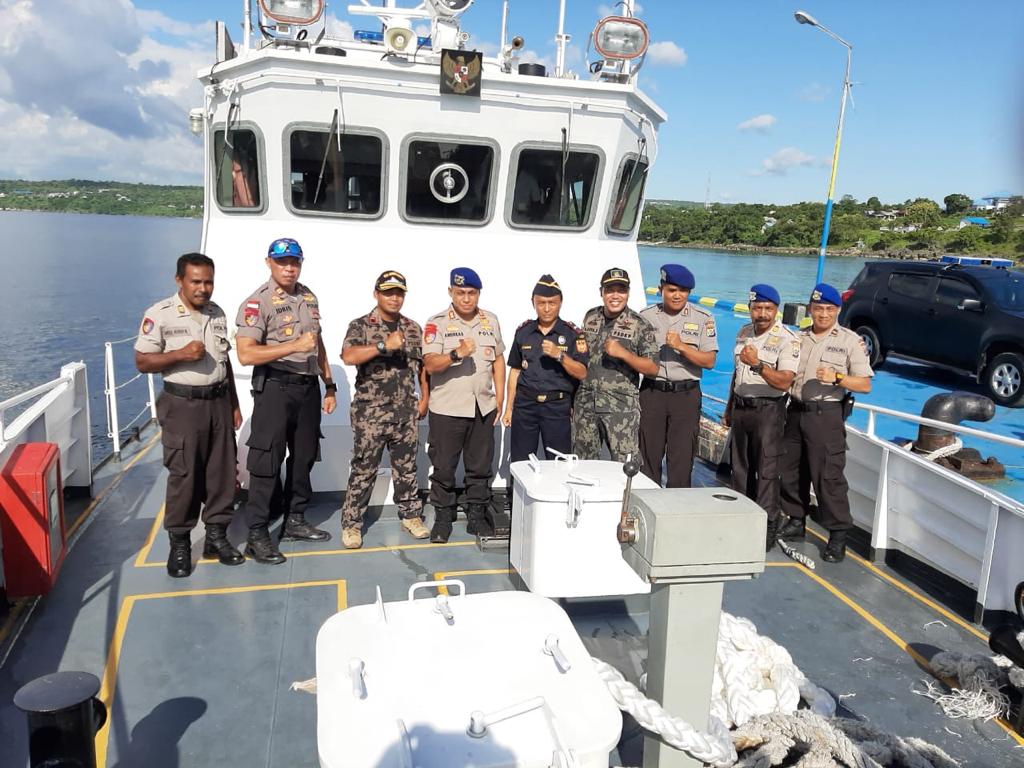 Cegah Pelanggaran dan Tindak Pidana Perairan, Ditpolair Polda NTT Lakukan Patroli Gabungan