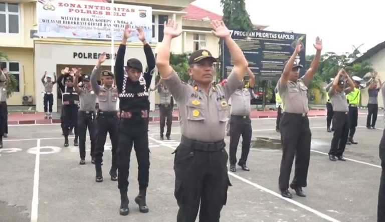 Agar Selalu Tampil Prima, Personil Polres Belu Jaga Kebugaran Tubuh dengan Senam AW S3