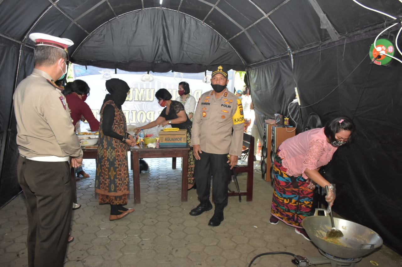 Kapolda NTT Tinjau Kesiapan Dapur Lapangan Ditlantas Polda NTT di Arena Taman Nostalgia