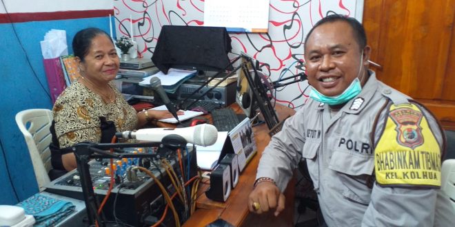 Bhabinkamtibmas Kelurahan Kolhua Berikan Himbauan Terkait Pencegahan Virus Covid-19 Melalui Media Penyiaran Radio